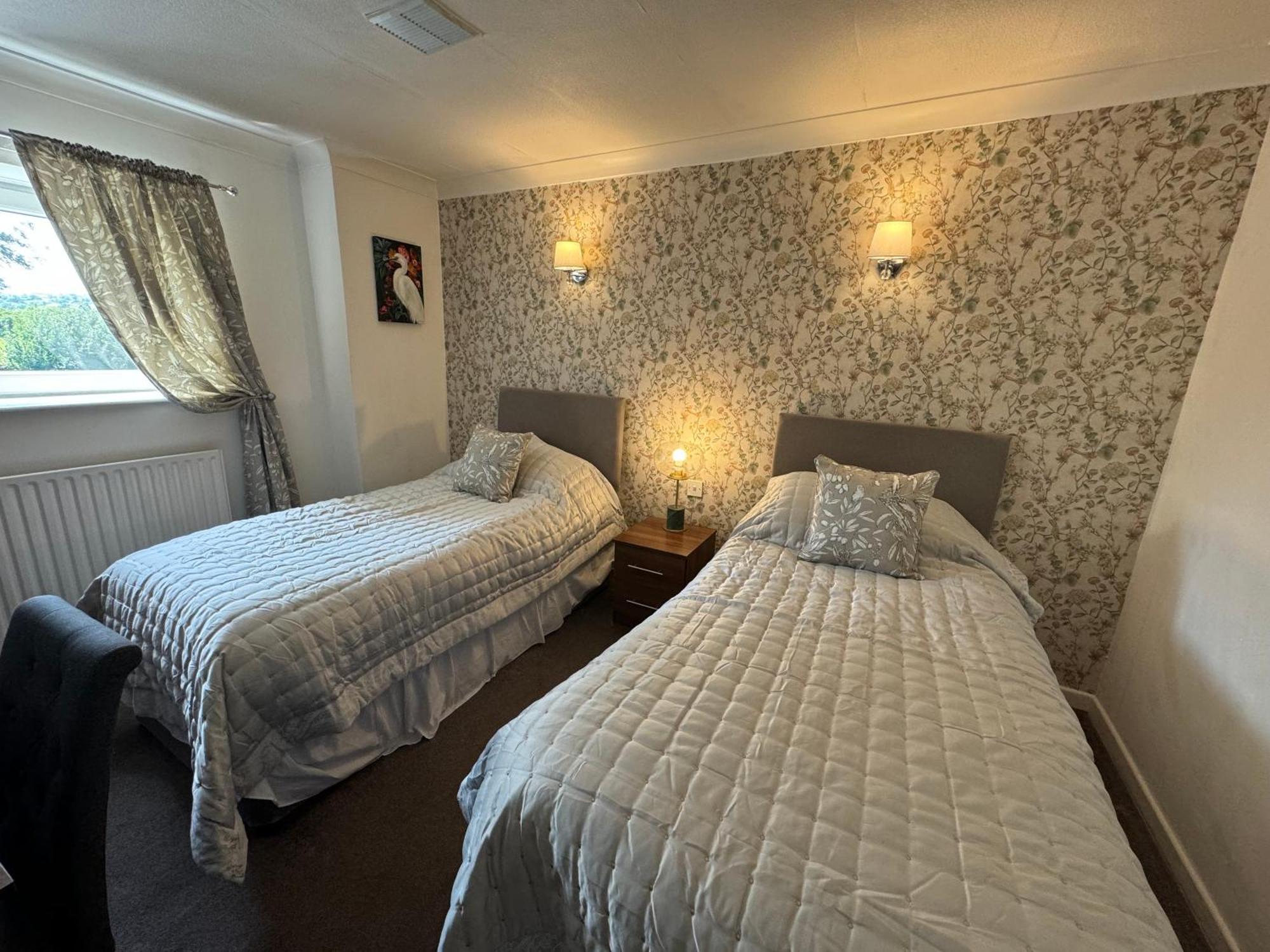 The Old Stone Trough Country Hotel Kelbrook Экстерьер фото