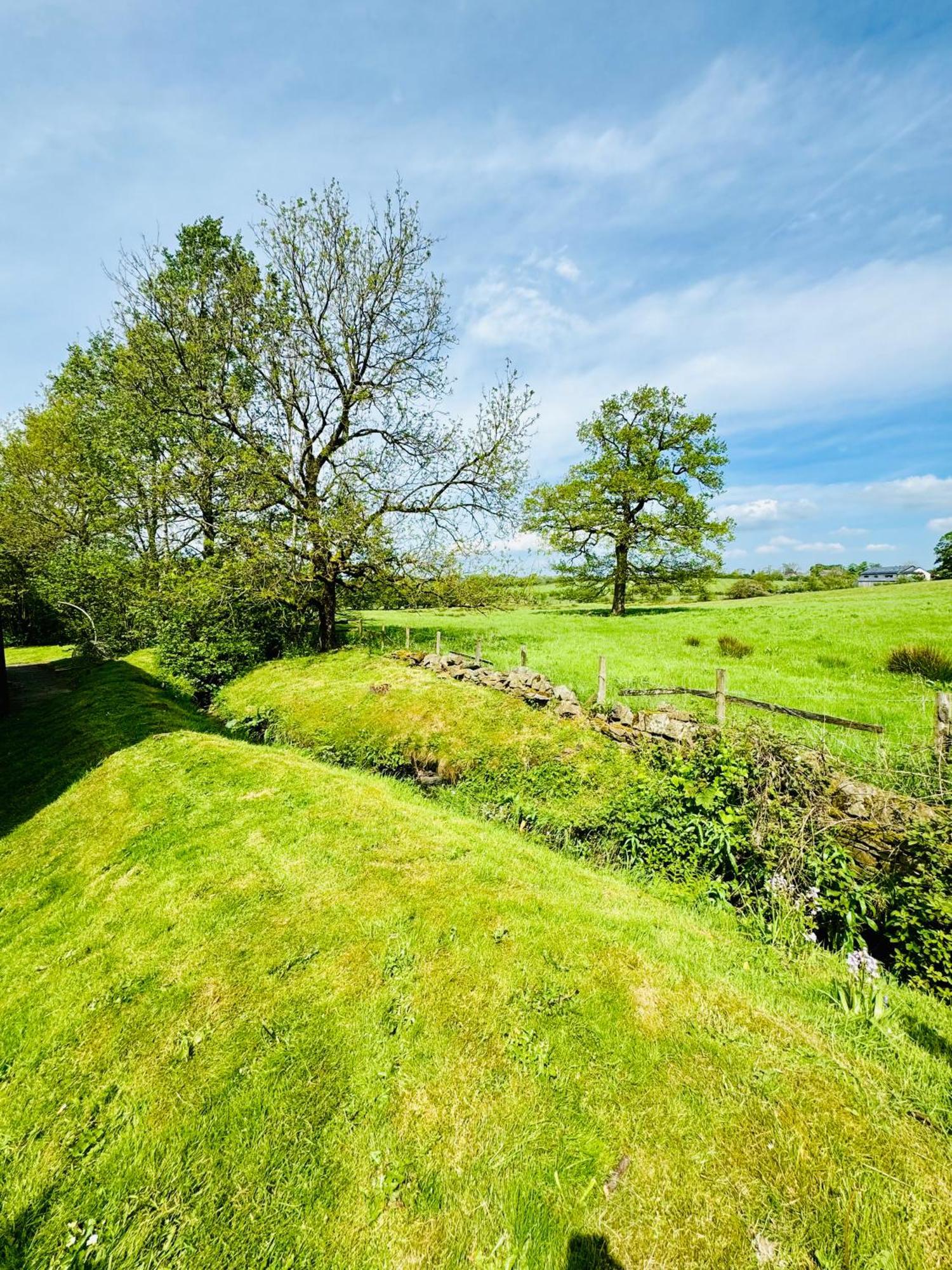 The Old Stone Trough Country Hotel Kelbrook Экстерьер фото