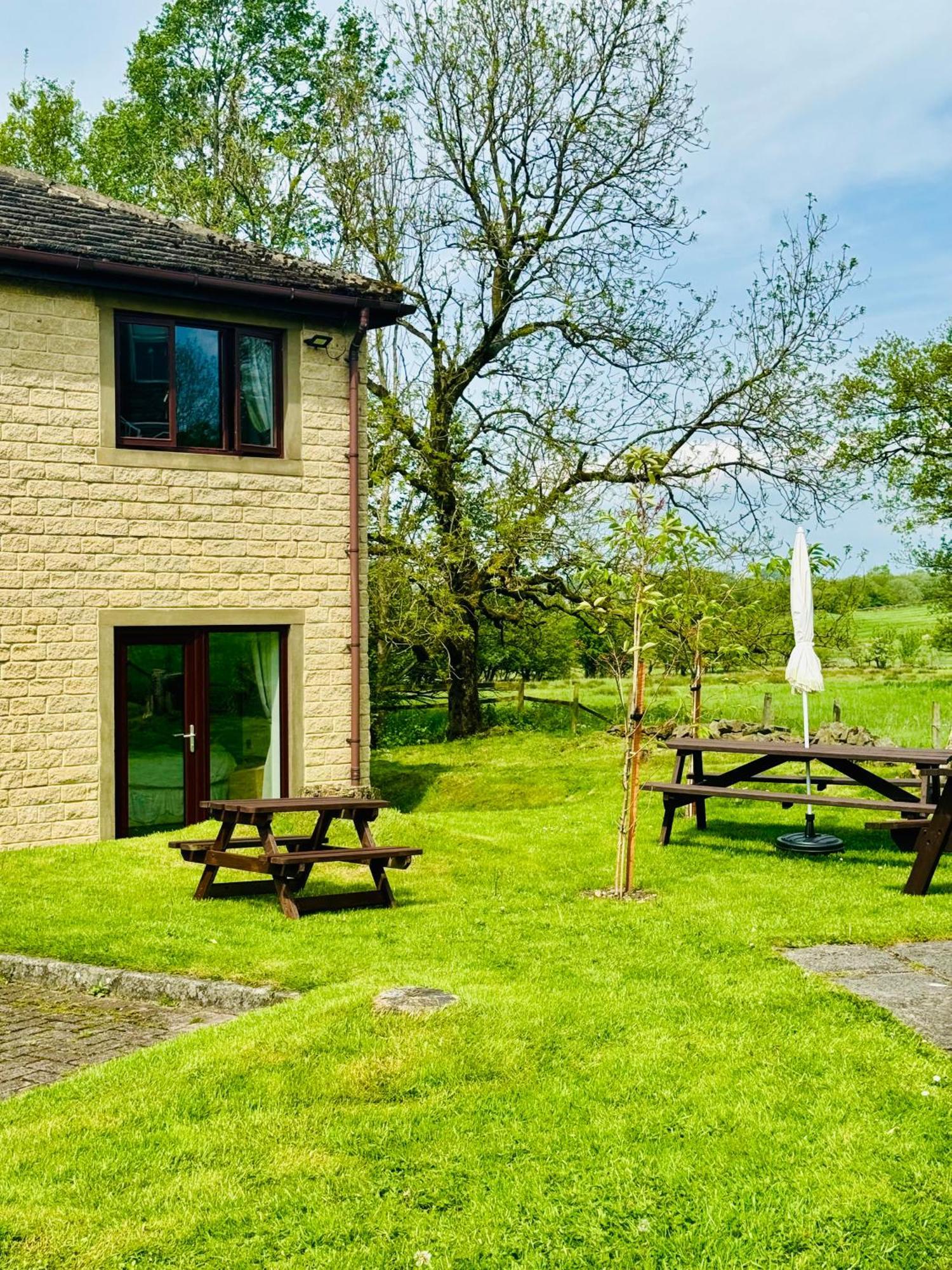 The Old Stone Trough Country Hotel Kelbrook Экстерьер фото