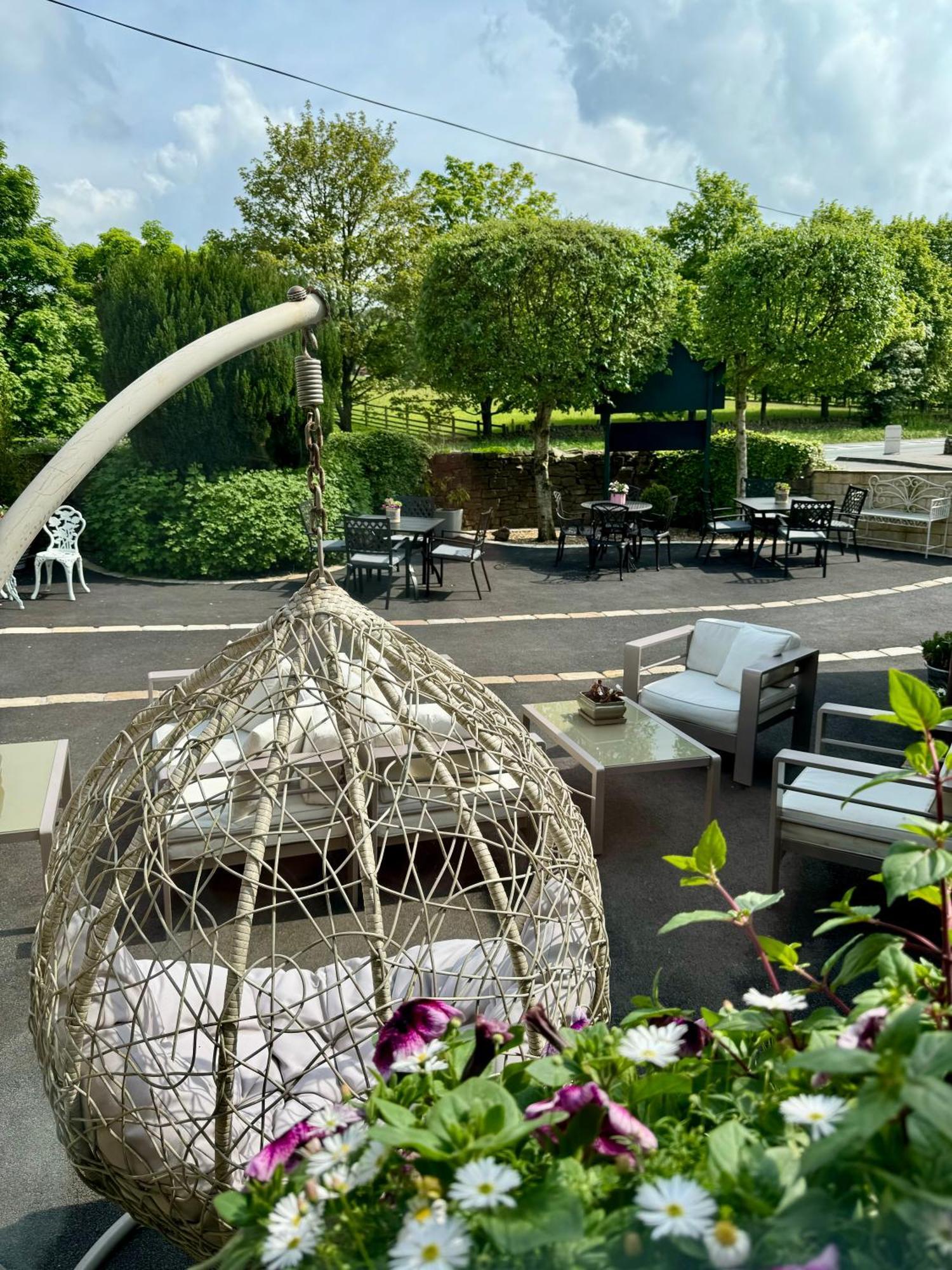 The Old Stone Trough Country Hotel Kelbrook Экстерьер фото