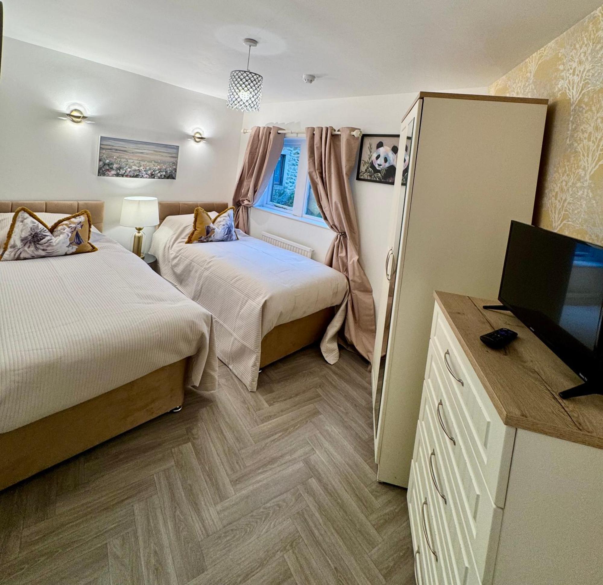 The Old Stone Trough Country Hotel Kelbrook Экстерьер фото